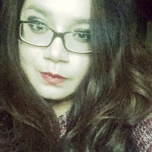 Meet your Posher, Mia